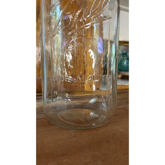 Vintage Ball Clear Half Gallon Glass Mason Jar with Twist on Lid - Picture 5 of 10
